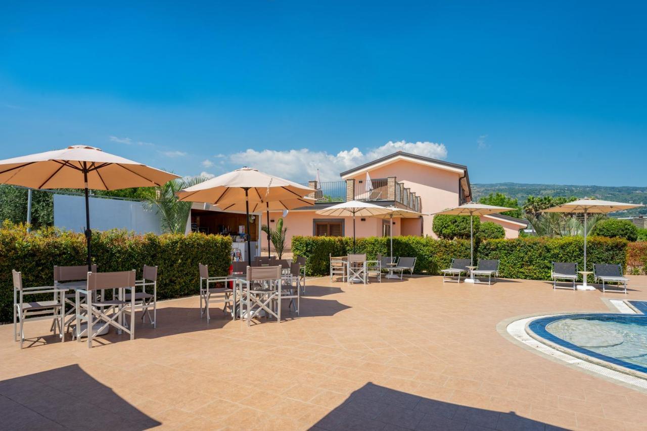 Il Giardino Country Holiday With Pool تاورمينا المظهر الخارجي الصورة