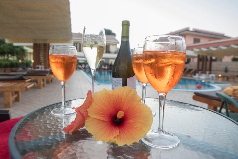 Il Giardino Country Holiday With Pool تاورمينا المظهر الخارجي الصورة