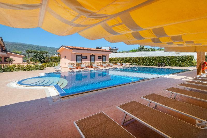 Il Giardino Country Holiday With Pool تاورمينا المظهر الخارجي الصورة
